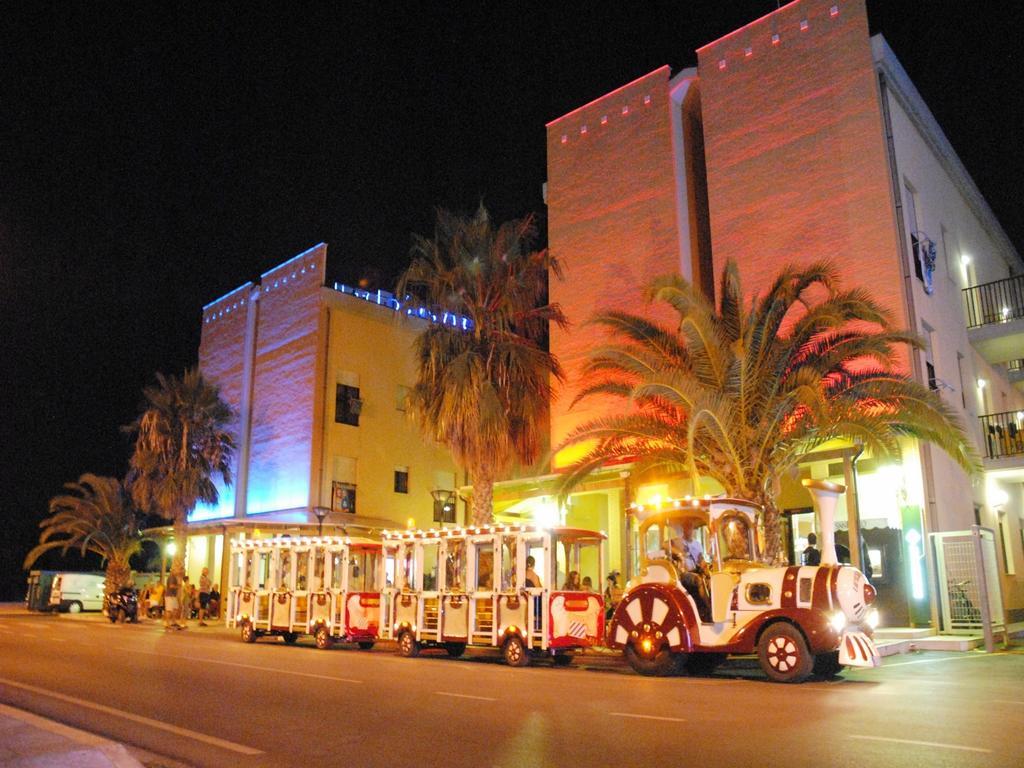 Aloha Park Hotel Campomarino  Exterior foto